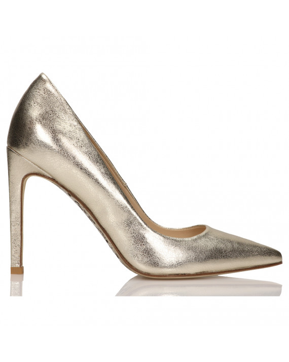 Gold coloured heels a decorative bottom