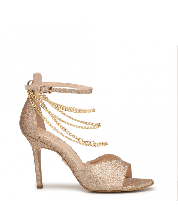Gold coloured sandals with chain