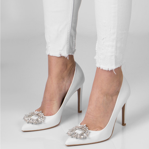 Heels white with jewellery