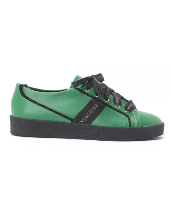 Flat shoes green